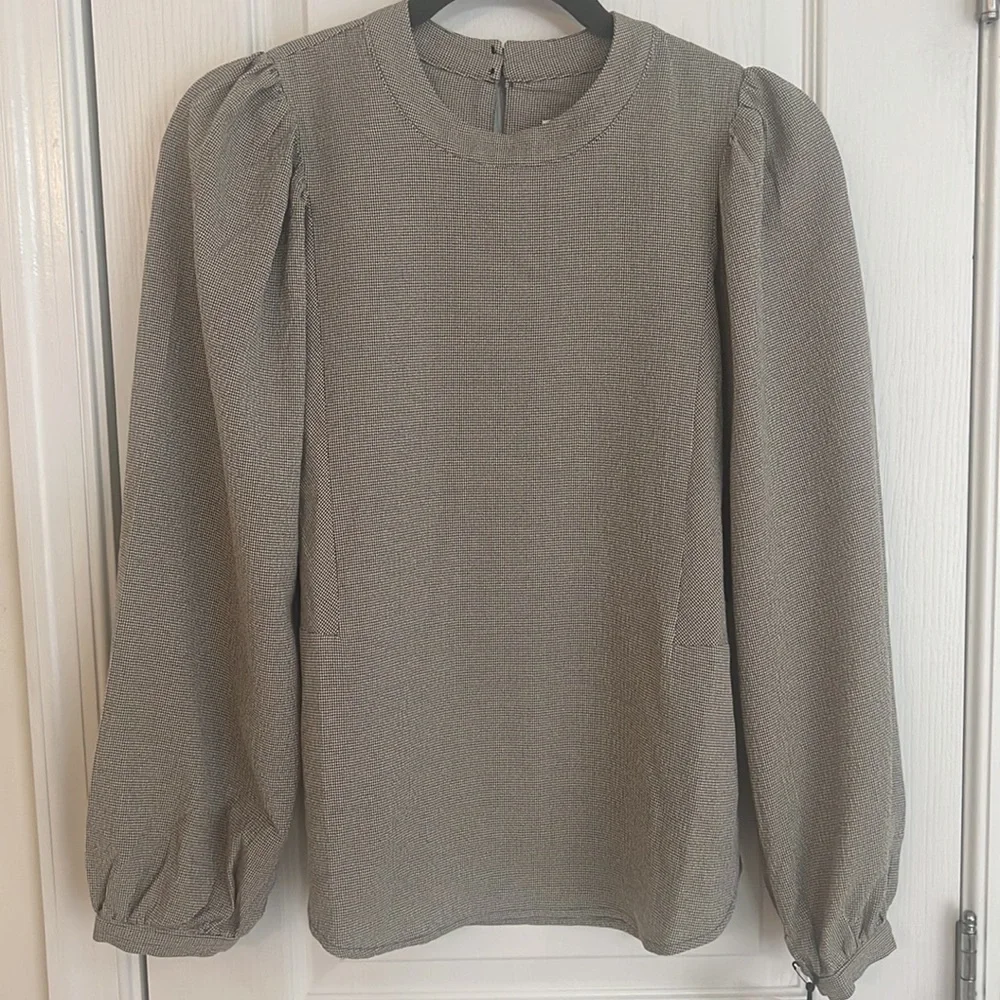NWT Treasure & Bond Long Sleeve Blouse - Picture 4 of 13